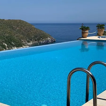 Pebbles Villa Trikovilon
