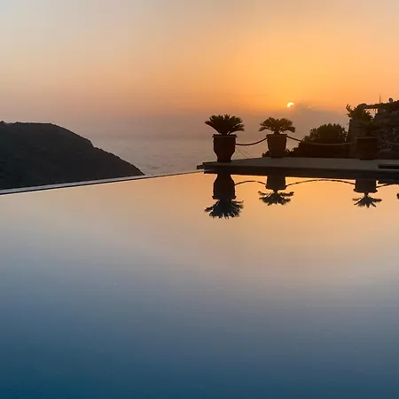Pebbles Villa Trikovilon